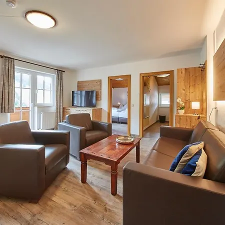 Delfi & Bike アパート